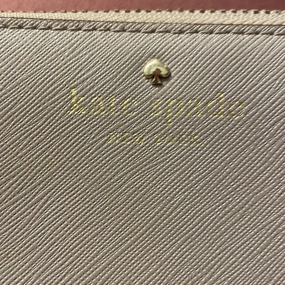 kate spade wallet - Picture 2 of 6